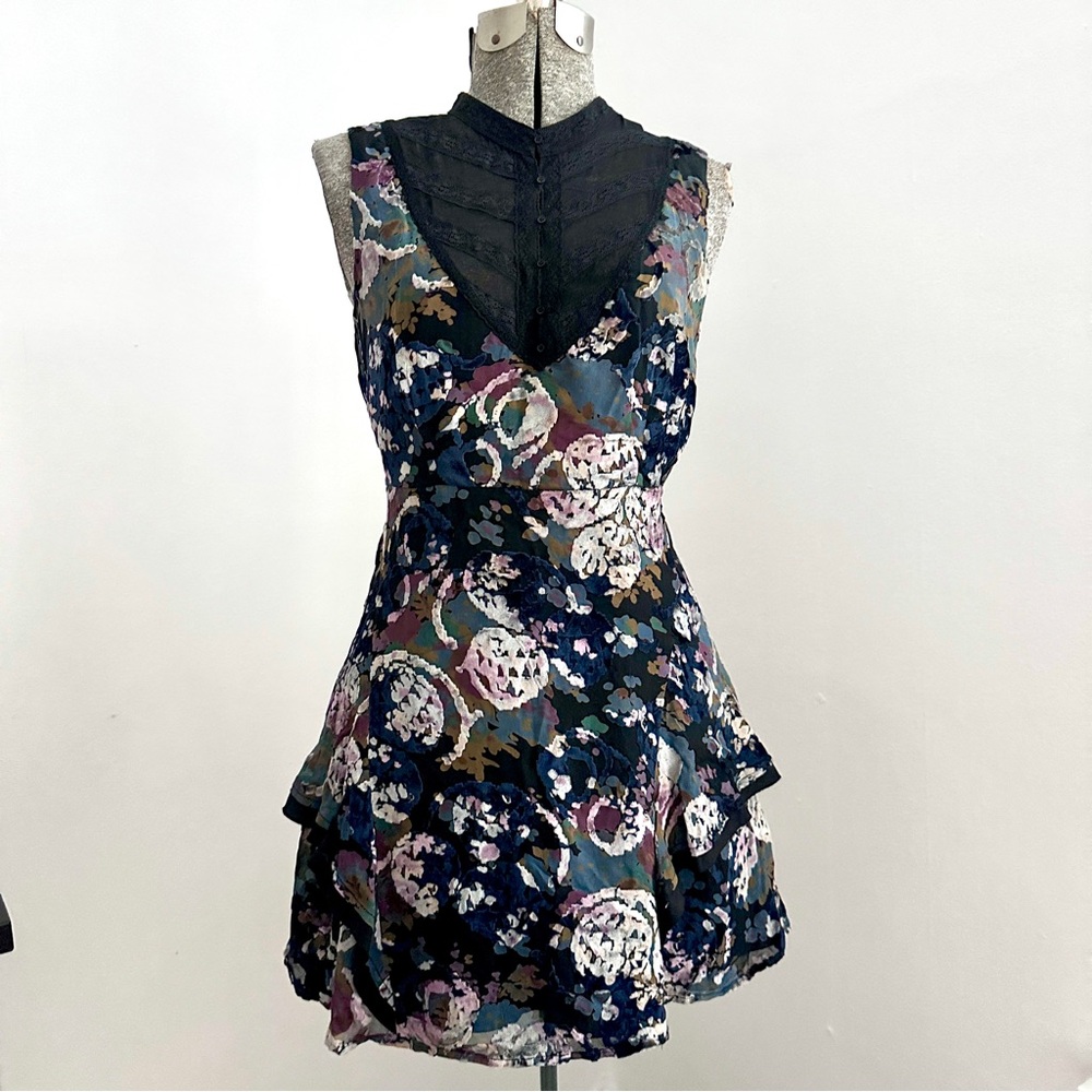 FREE PEOPLE Dress with Lace and Velvet Floral Detail